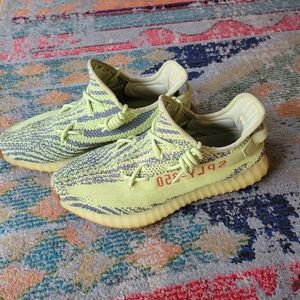 Yeezy 350 v2 semi Frozen Yellow size 11 Pre Loved